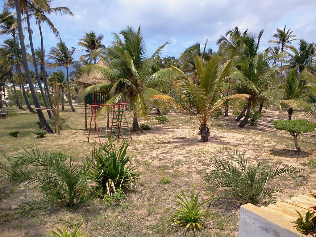 Blue Moon Beach Holiday Resort Inhambane Exterior foto